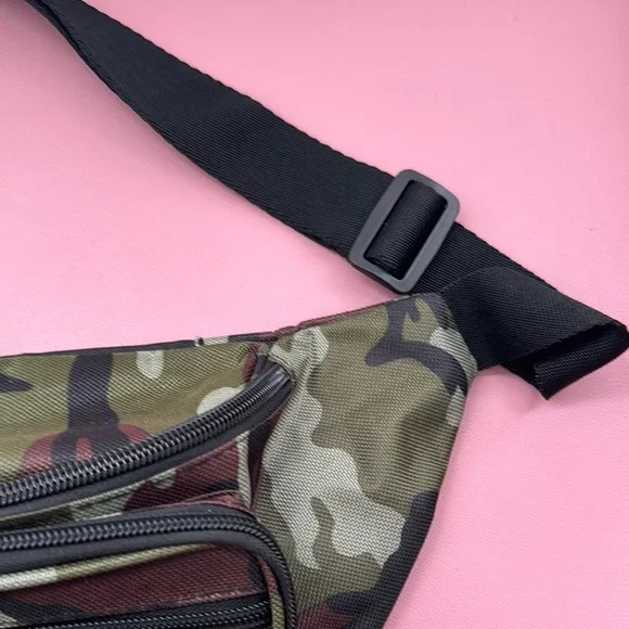 Camouflage Waist Bag - Picture 3 of 10
